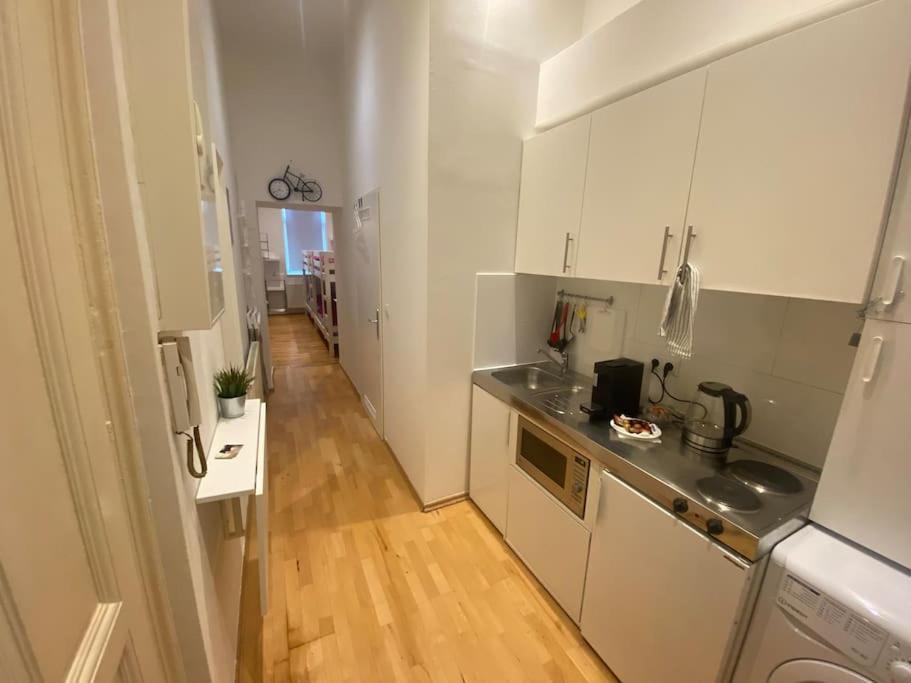 비엔나 Cozy Appartm With + Airport/City Center Connection 아파트 외부 사진